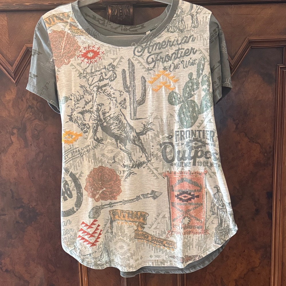 Panhandle Slim Western Graphic Short Sleeve Top - Green and Cream